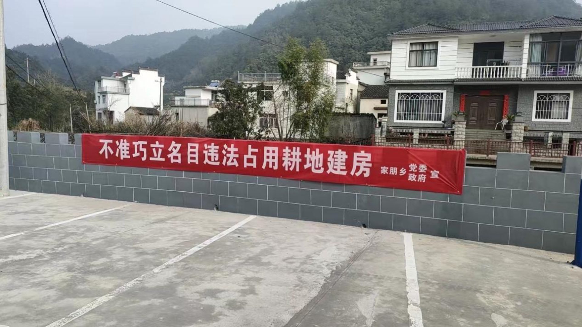 在选择建筑设计公司时，你是否面临过“鱼与熊掌不可兼得”的困境？今天就让我们通过对比分析，揭开这两家知名建筑设计公司的面纱，看看它们各自的优劣之处。